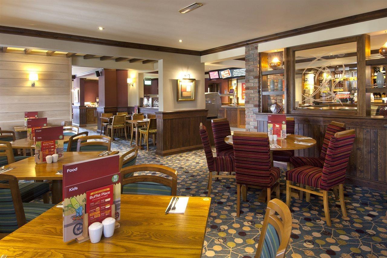 Premier Inn Bedford South Kempston Exterior foto